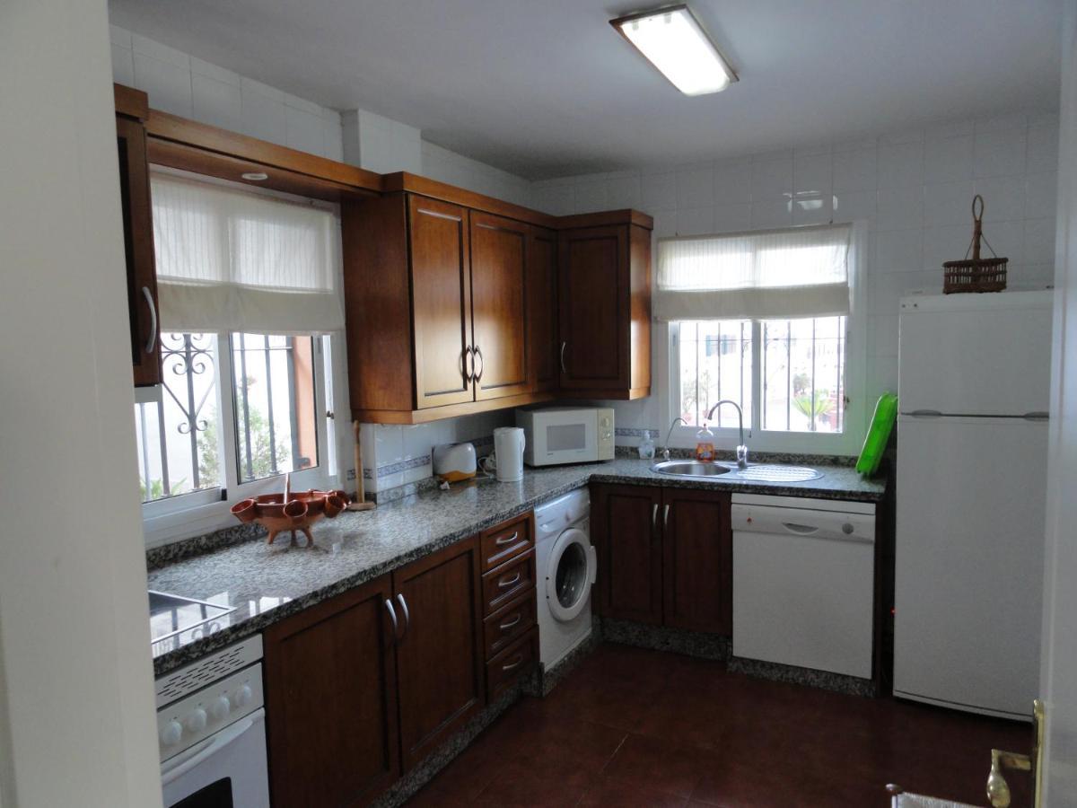 Spacious family villa Aljamar 8a Nerja Exterior foto